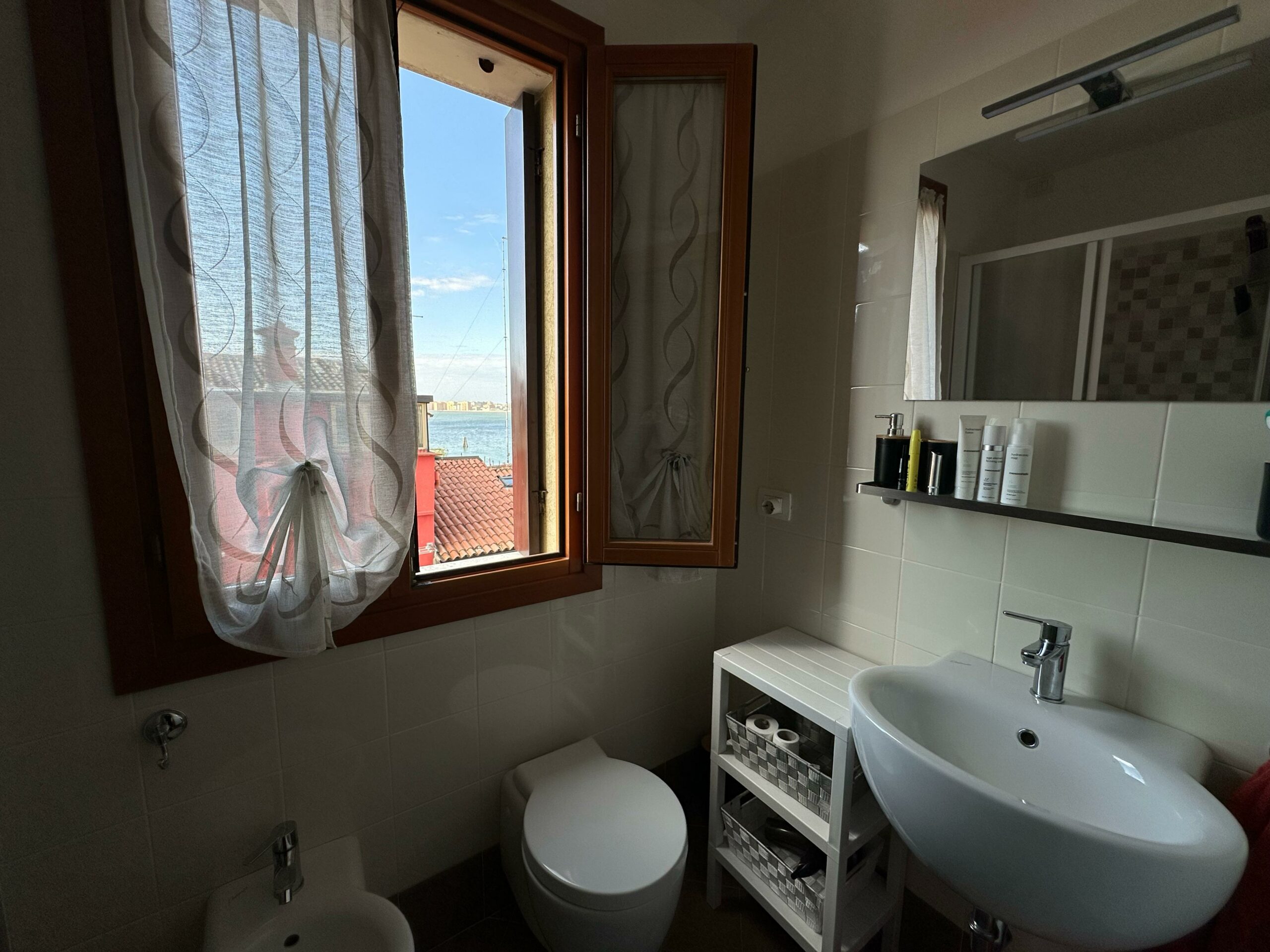 WhatsApp Image 2025-04-09 at 18.51.28