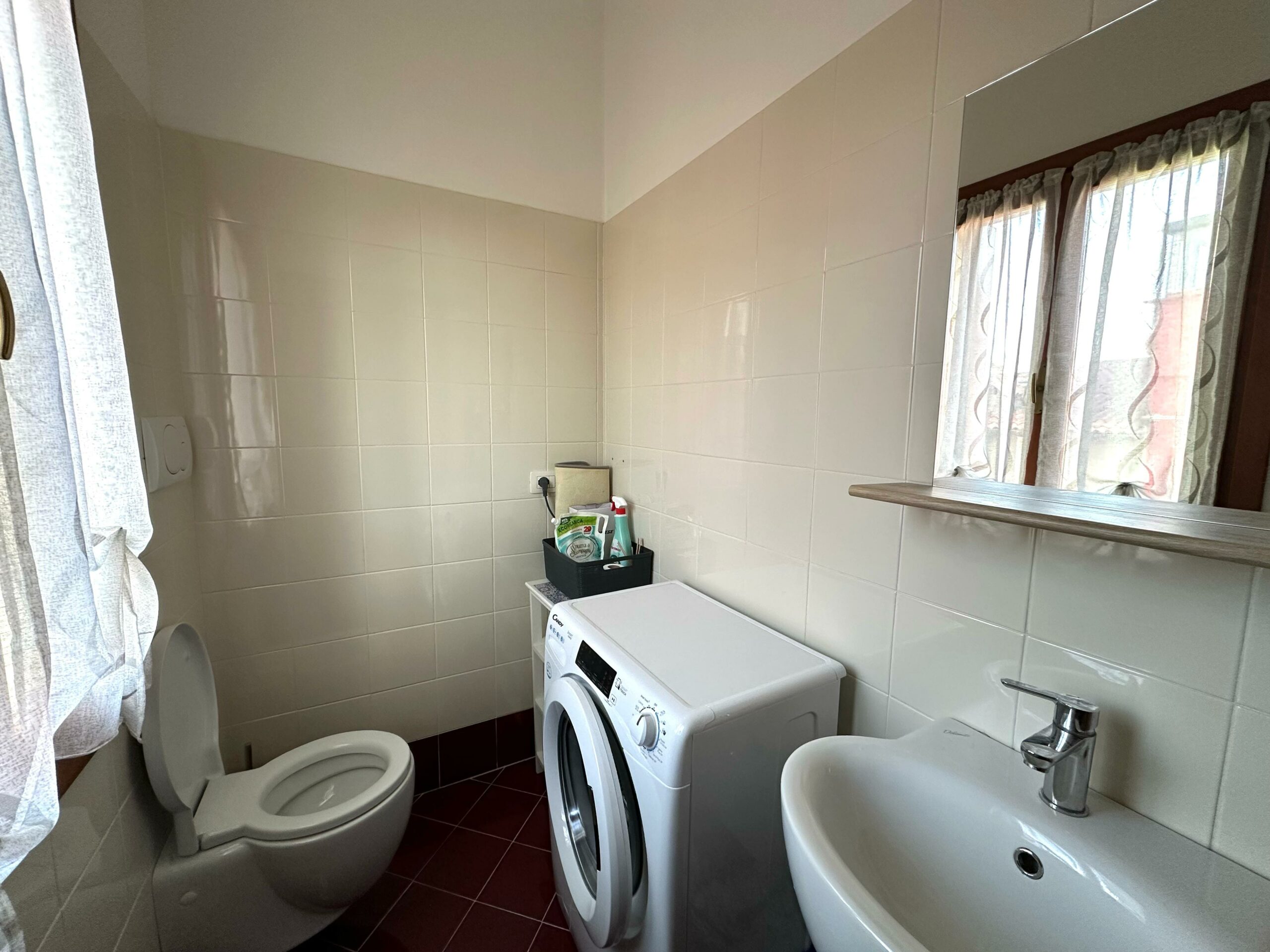 WhatsApp Image 2025-04-09 at 18.51.31